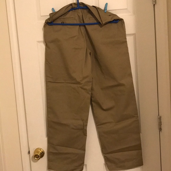 Basic Editions men’s khaki pants - Picture 3 of 5
